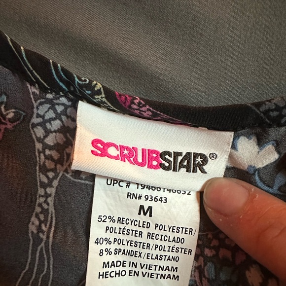 Bundle of Medium Scrub Star Scrub tops - Picture 3 of 11